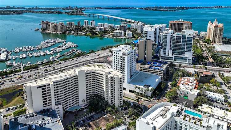 1255 N Gulfstream Ave #1101 Sarasota, FL 34236