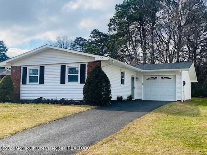 105 Blake Circle Brick, NJ 08724 | MLS 22302834 Photo 1