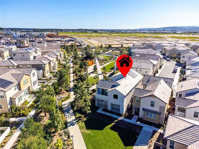 240 Chorus Irvine, CA 92618