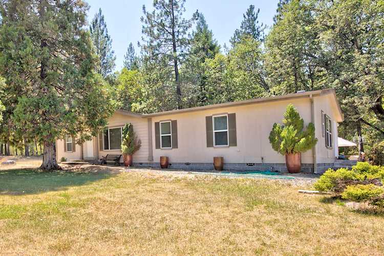 1750 E Fork Rd Williams, OR 97544