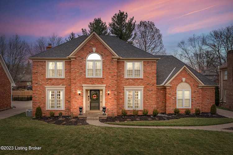 819 Foxfire Dr Louisville, KY 40223 | MLS 1630016 Photo 1