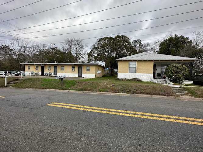914 Preston St Tallahassee, FL 32304 in Griffin College Heights Photo 1