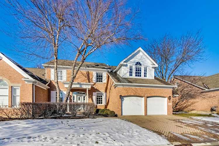 5 N Old Mill Ln Burr Ridge, IL 60527