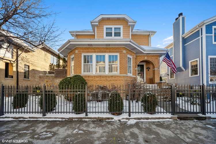 1237 W Lill St Chicago, IL 60614
