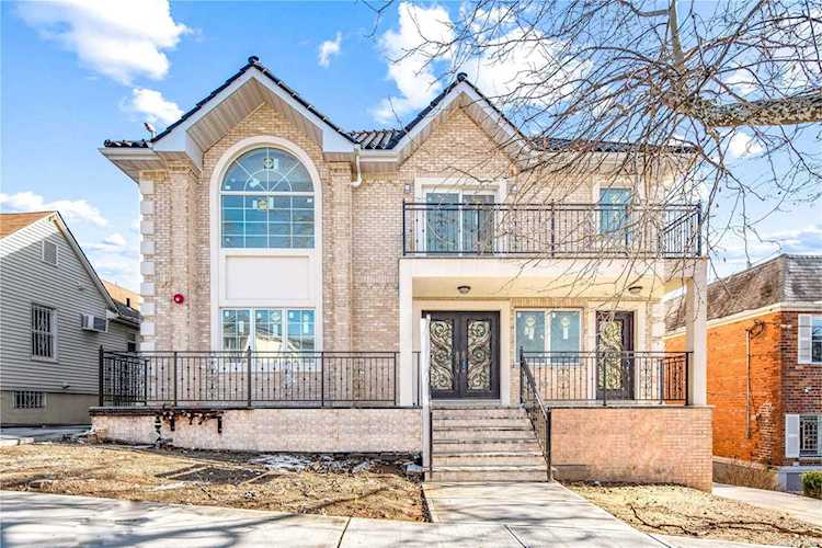 25-63 125th Street Flushing, NY 11354