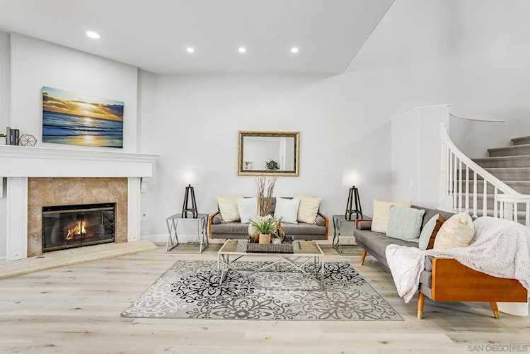 9737 Keeneland Row La Jolla, CA 92037