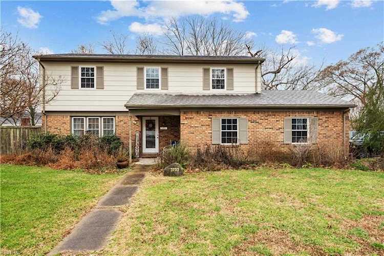 3733 Gladstone Dr Virginia Beach, VA 23452