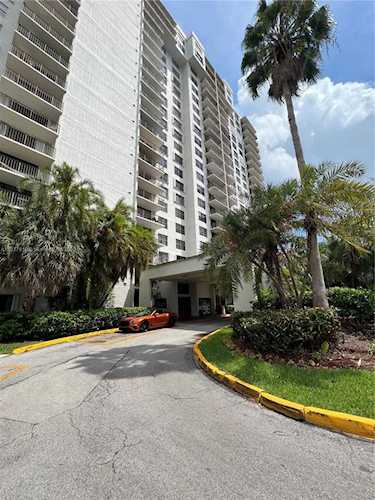 18151 NE 31st Ct #1704 Aventura, FL 33160