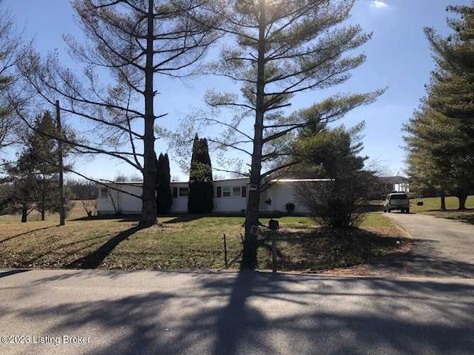1704 Zhale Smith Rd La Grange, KY 40031