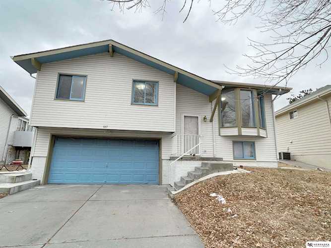 1817 West Plum St Lincoln, NE 68522 | MLS 22228985 Photo 1