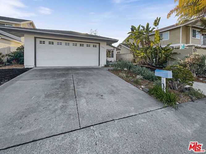 22801 Nolan St Lake Forest, CA 92630