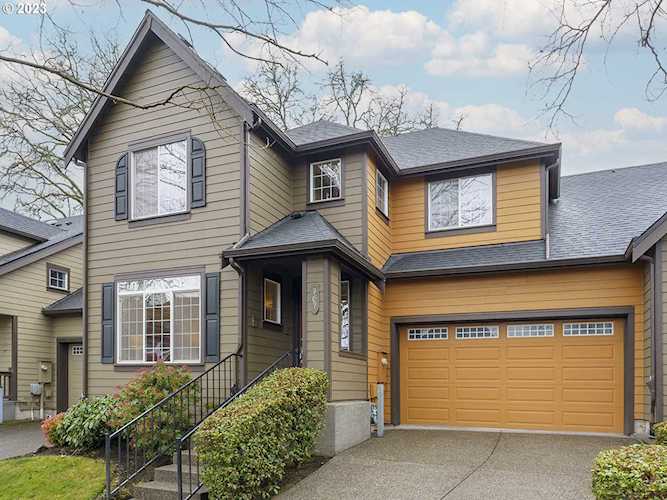 767 NE 70th AVE Hillsboro, OR 97124