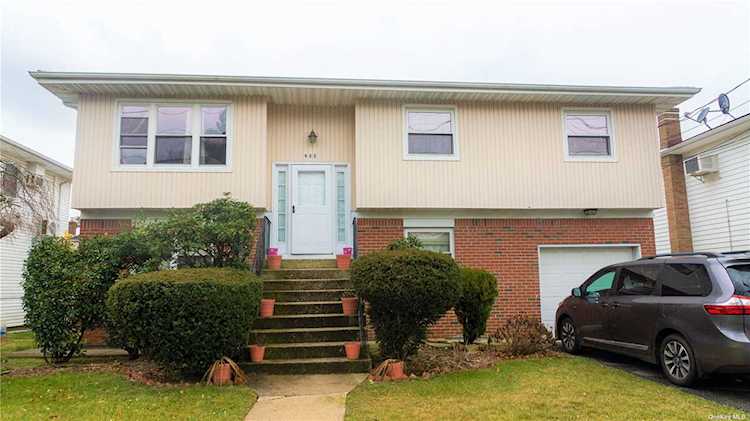 922 Merrick Avenue East Meadow, NY 11554