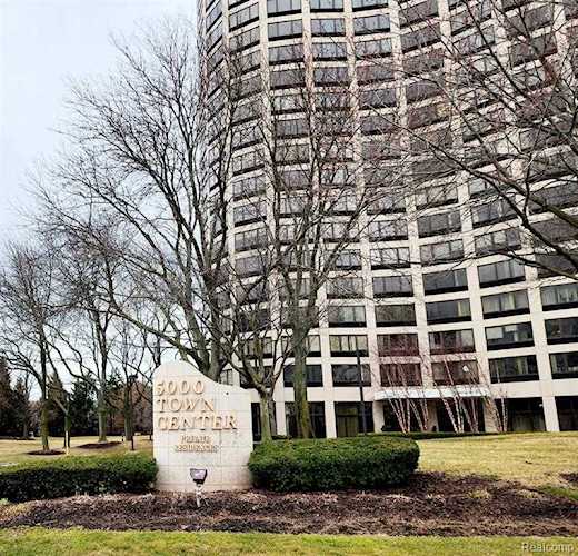 5000 Town Southfield, MI 48075