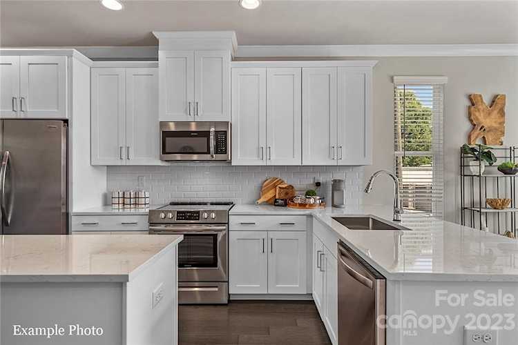 5019 York Park Ln Charlotte, NC 28217
