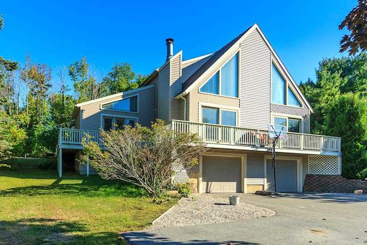 40 Beverly Dr Hampstead, NH 03841