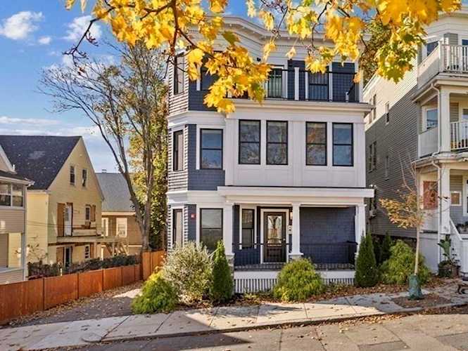 97 Mount Ida Rd #3 Boston, MA 02122