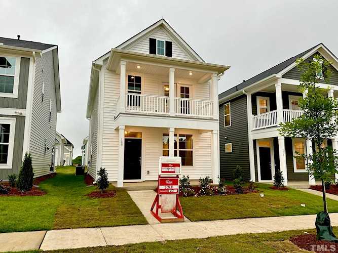 169 Buckhorn Branch Park #159 Clayton, NC 27520