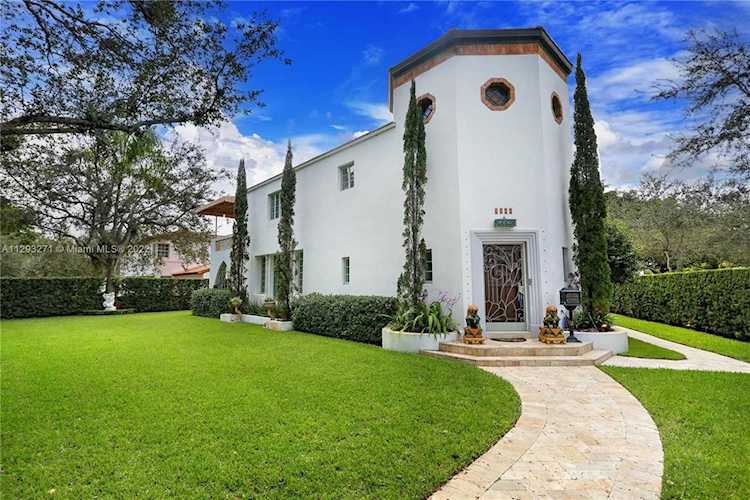 2806 Granada Blvd Coral Gables, FL 33134