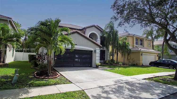 2743 SW 179th Ter Miramar, FL 33029