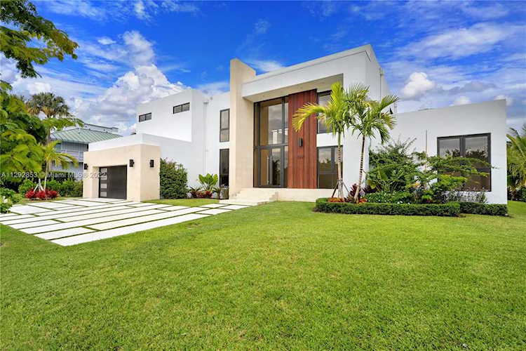 6225 Dolphin Drive Coral Gables, FL 33158