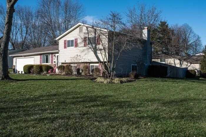 220 W Columbus Street Pickerington, OH 43147 | MLS 223002536 Photo 1
