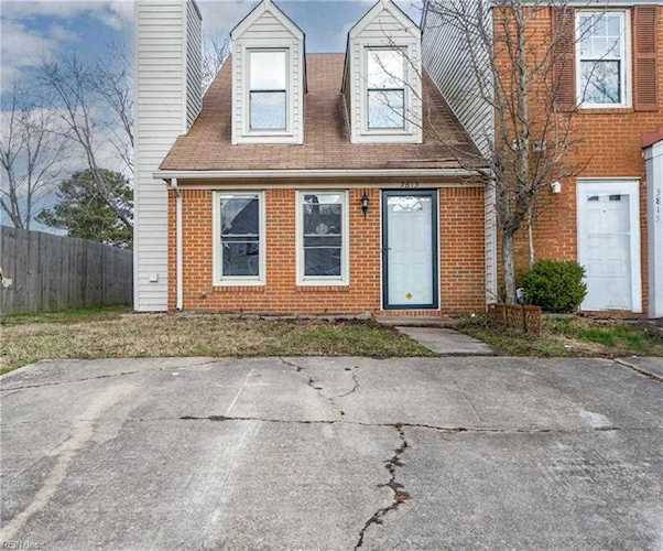 3813 Buchanan Dr Virginia Beach, VA 23453 | MLS 10473651 Photo 1