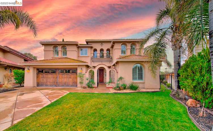 5480 Fairway Ct Discovery Bay, CA 94505