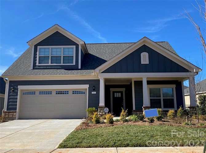 15109 Sustar Farm Dr Matthews, NC 28105