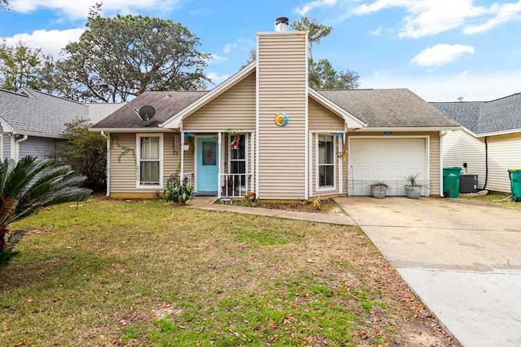 3004 Blue Pine Lane Niceville, FL 32578