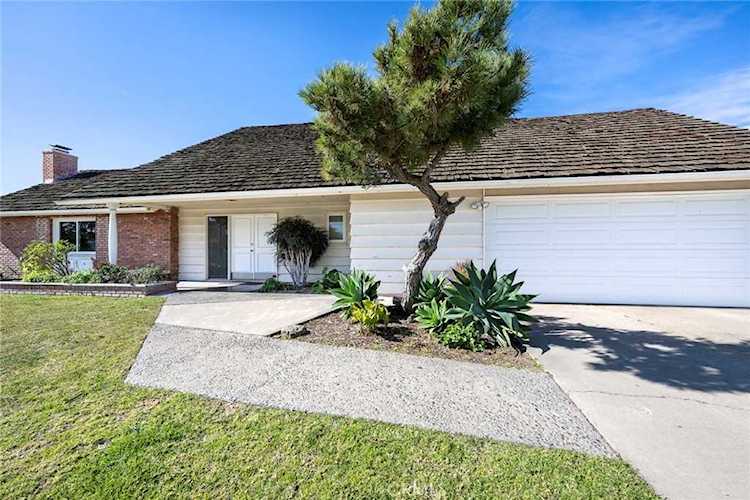 546 S Kensington Rd, Orange, CA 92869 | MLS# PW23010161 | home for sale Photo 1