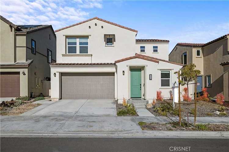 18129 Cyan Way Saugus, CA 91350