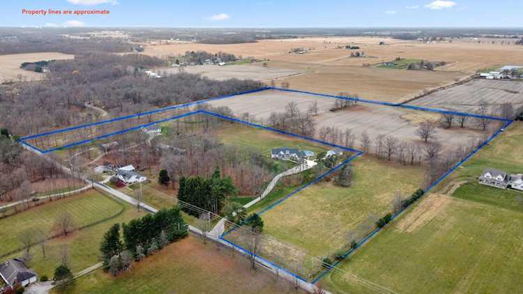 7487/7245 Green Mill Road Johnstown, OH 43031