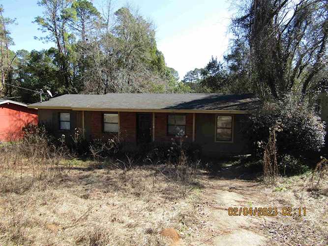 1709 Atkamire Dr Tallahassee, FL 32304