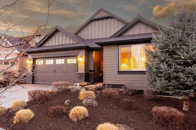 61129 Manhae Loop Bend, OR 97702