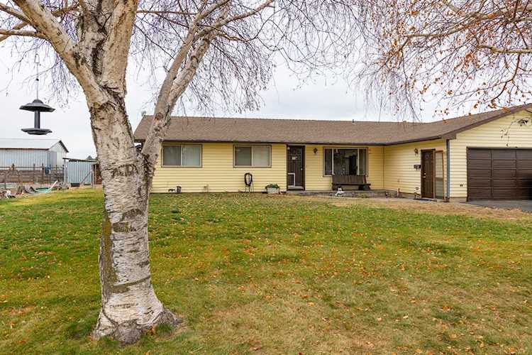 4990 SW Quarry Ave Redmond, OR 97756