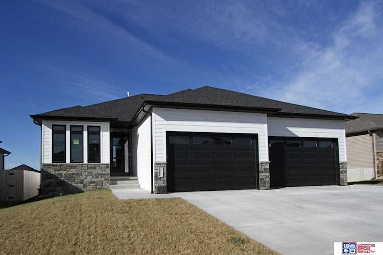 9501 Brienna Dr Lincoln, NE 68516