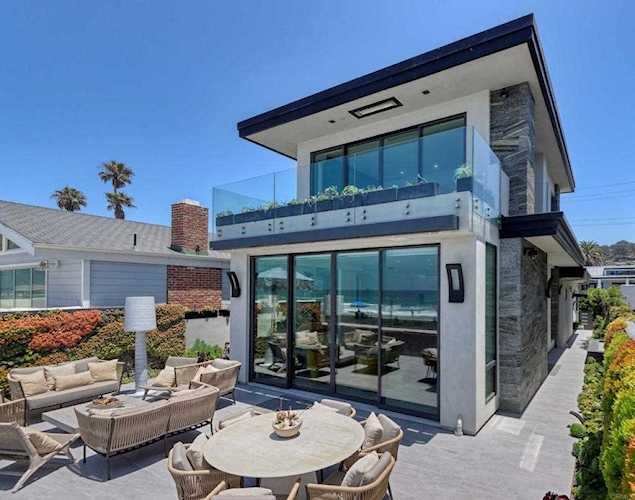 2048 Ocean Front Del Mar, CA 92014