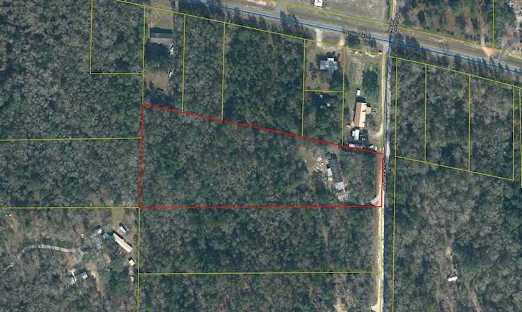 100 Holbrook Lane Laurel Hill FL 32567 916465 home for sale $73,000Great parcel of approximately 4.75 acres on a private road and completely in flood zone X. Parcel... Photo 1