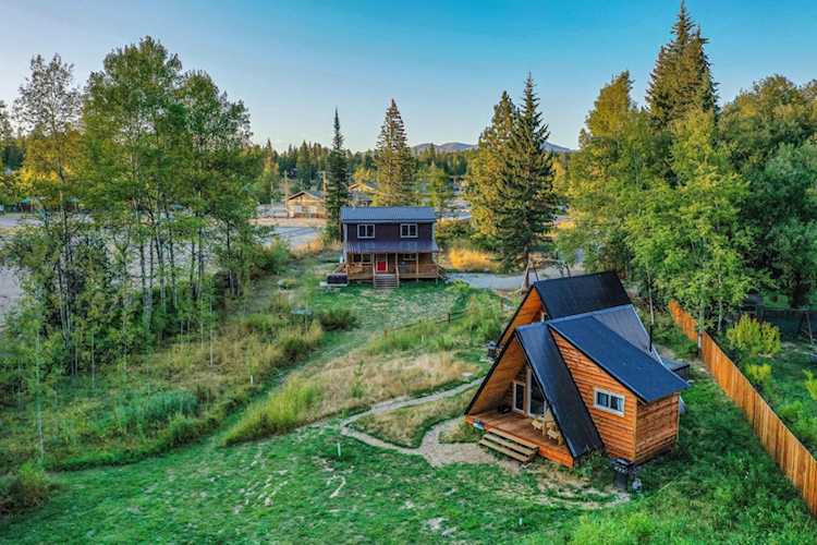 155 Seville Ln Coram, MT 59913