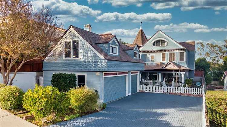 1639 3rd St Manhattan Beach, CA 90266