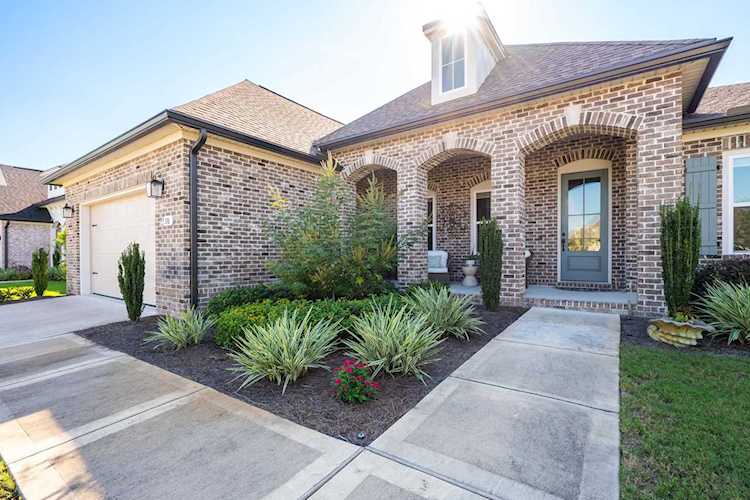 576 Meadow Lake Dr Freeport FL 32439 916469 Hammock Bay home for sale Move in ready! Immaculate home built by an acclaimed builder in the Meadows is a must see! Model... Photo 1