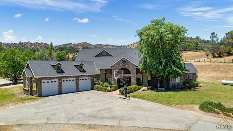21401 Old Town Road Tehachapi, CA 93561