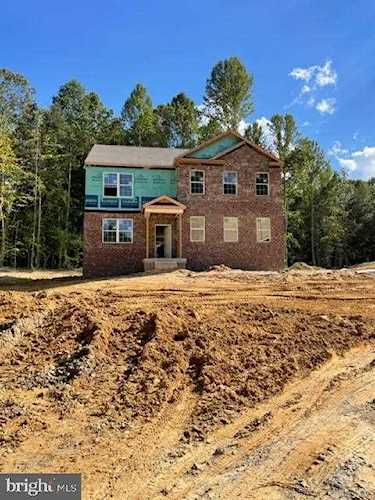 71 Pinewood Rd Fredericksburg, VA 22405
