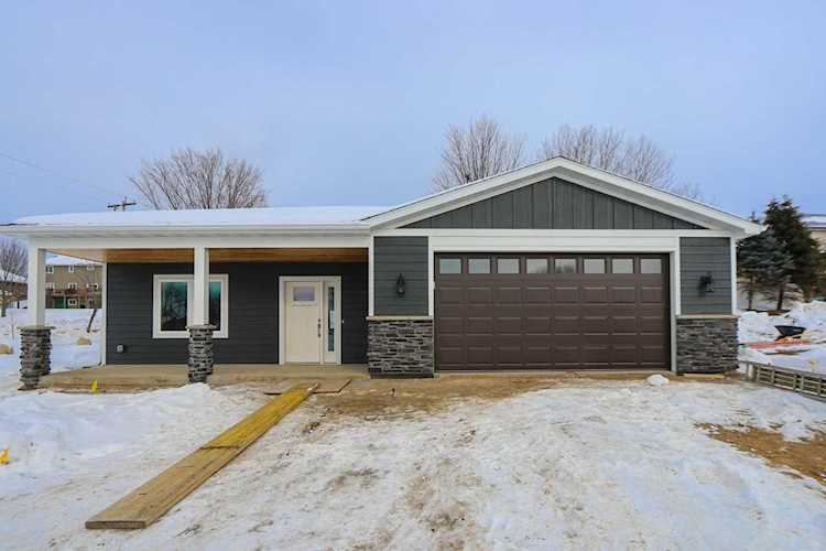 701 Maple Place Northfield, MN 55057