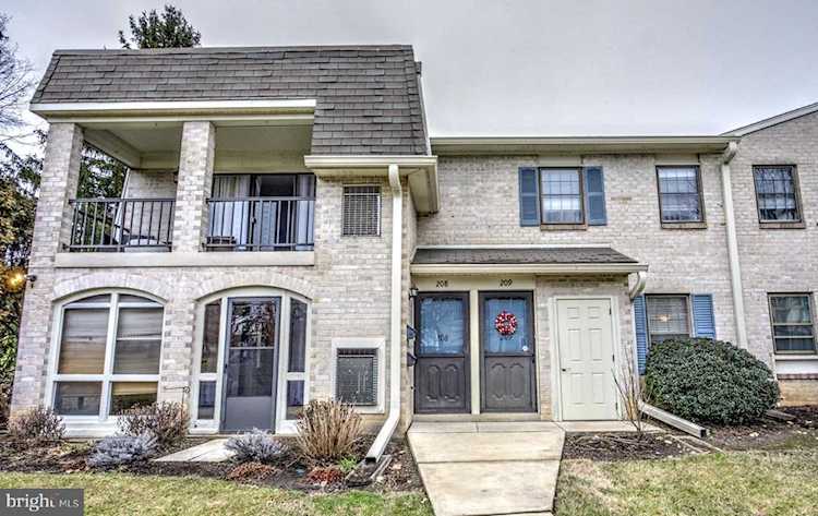 208 Valleybrook Dr Lancaster, PA 17601 | MLS PALA2029858 Photo 1