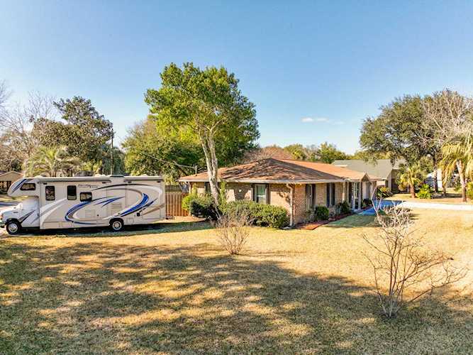 735 Spring Lake Drive Destin, FL 32541