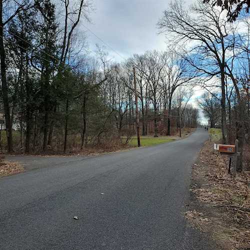 96 Dubois Rd New Paltz, NY 12561