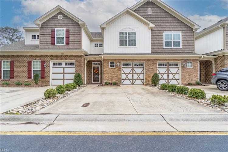 839 Harvest Green Ln Chesapeake, VA 23320