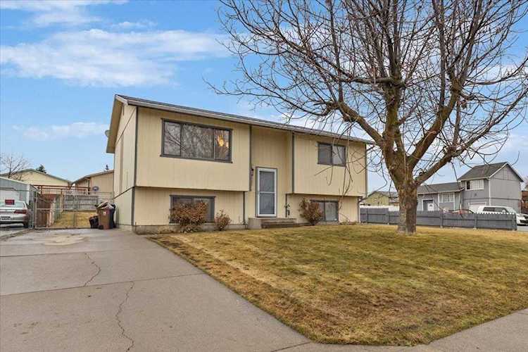 3227 E Garnet Ave Spokane, WA 99217